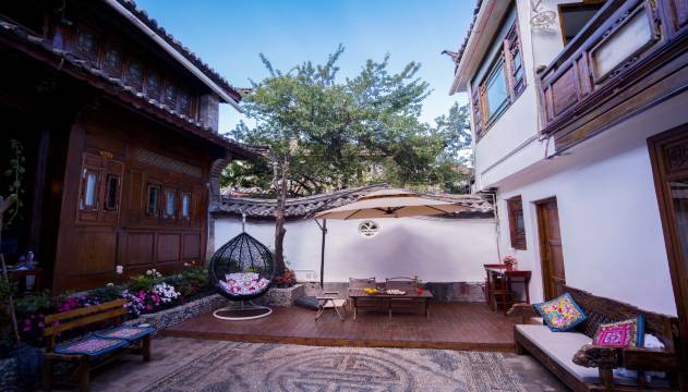 丽江小城故事客栈