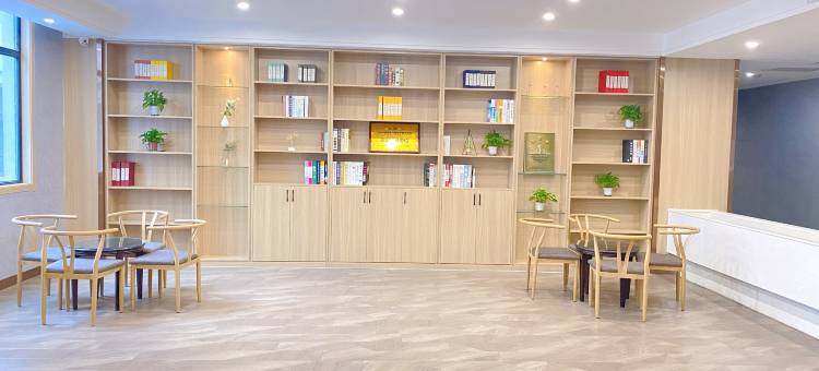 怡莱酒店(南阳淅川皇冠店)图片
