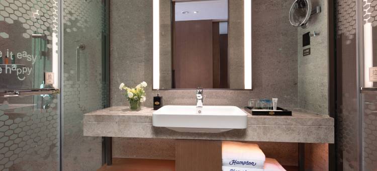 三亚未名湖公园希尔顿欢朋酒店图片