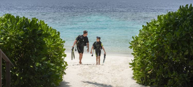 马尔代夫沃木里瑞吉度假酒店(The St. Regis Maldives Vommuli Resort)图片