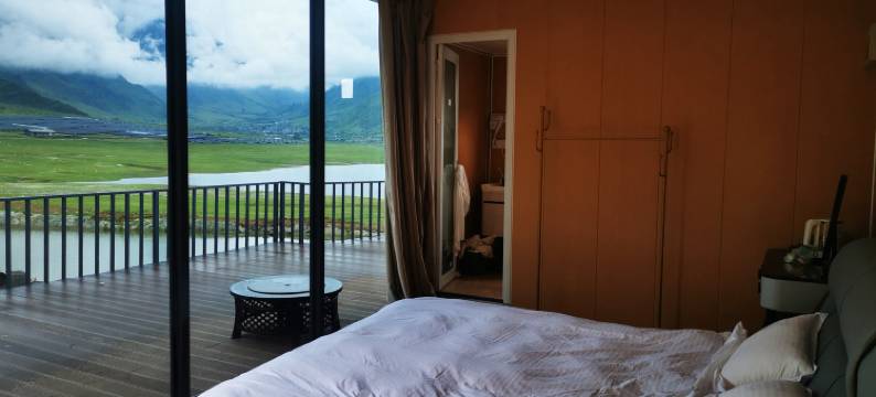 冶勒湖野墅民宿图片