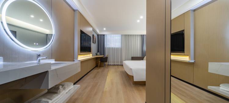 雲吉轻居酒店(南部县县政府店)图片