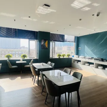 灰鲸智能酒店（侯马新田广场店）