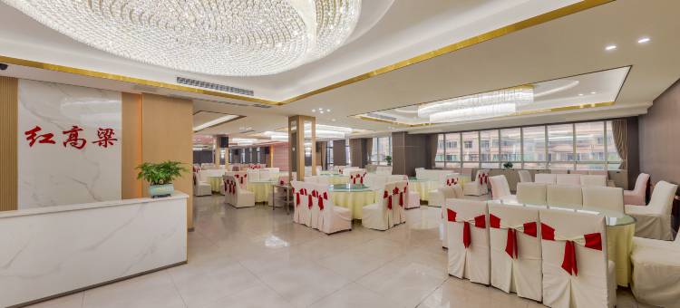 万信至格酒店(自贡富顺沿滩高铁站店)图片
