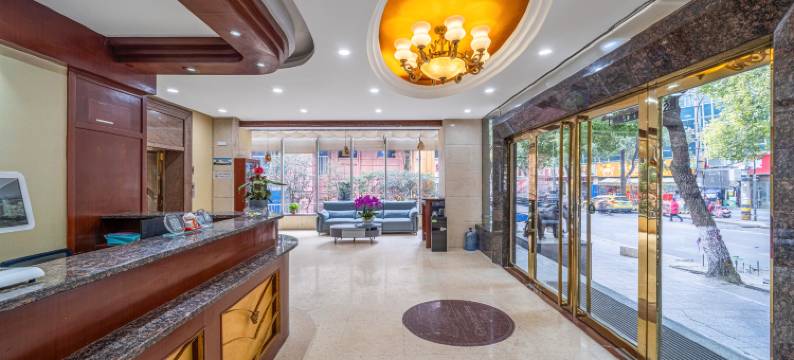 蓝湾假日酒店(镇江大市口店)图片