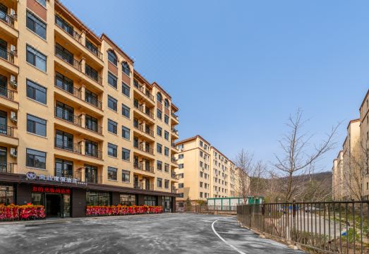 Shangpin Resort Hotel (Fengcheng Dongtang Hot Spring) Hotel Overview