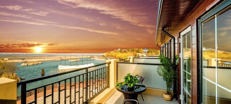 金湾海景酒店SeaViewHotle(北戴河鸽子窝店)图片