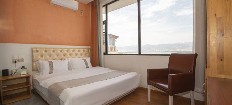 西昌红馨源时尚客栈(邛海泸山景区店)图片