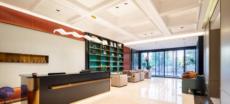 艺龙万国酒店(丹东抗美援朝纪念馆店)图片
