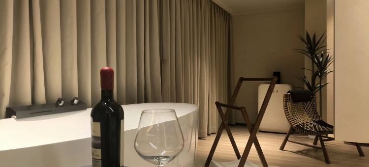 秋寓·设计师智能美宿(汕头珠江路美食街高铁站店)图片