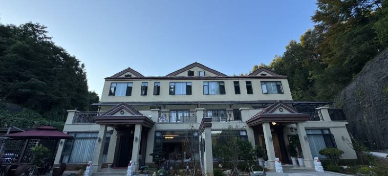 温汤玺满小院民宿图片