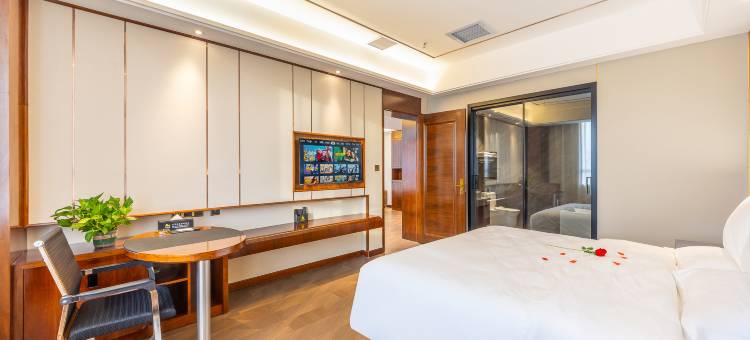 富华瑞德国际酒店(火车站万达店)图片