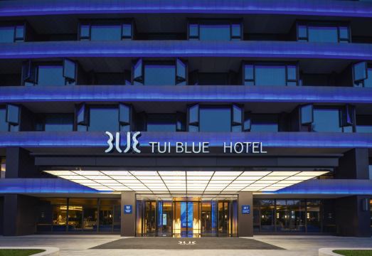 上海吴淞口邮轮港途易蓝酒店外景图