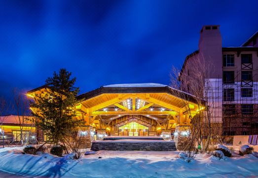 Squirrel Woo Inn Hotel Overview