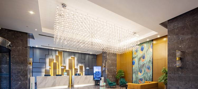 宜必思·尚品酒店(武汉光谷广场民族大学店)图片