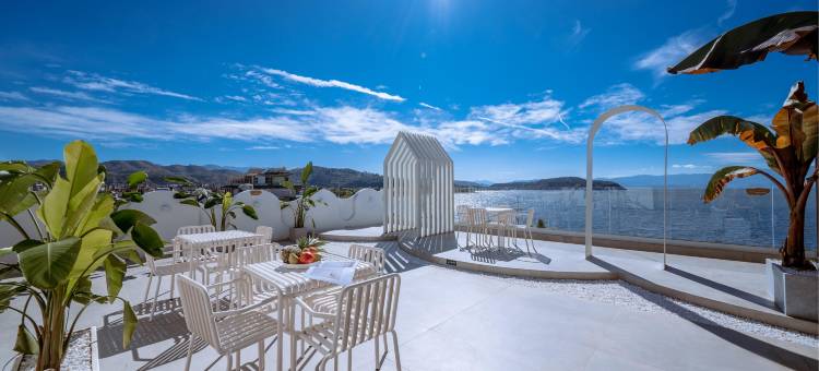 小鹿辰客·屿之邻海景酒店(洱海店)图片