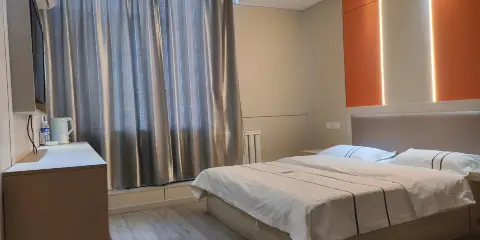 速8酒店(巴彥淖爾維多利商廈店)