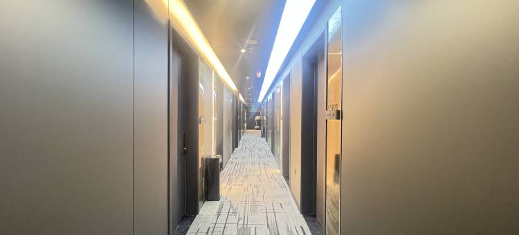 外星人电竞酒店(长沙省肿瘤医院湘雅三医院地铁站店)图片