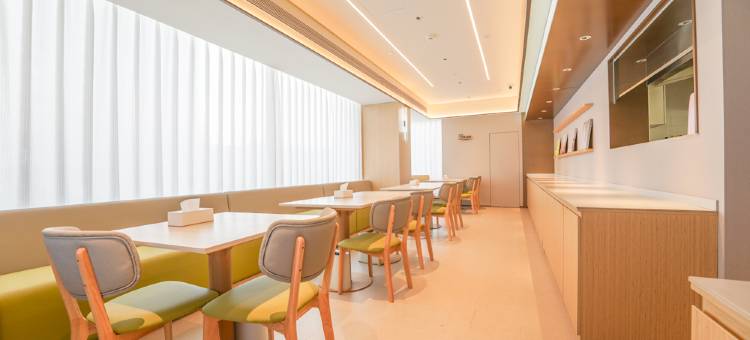 东方君悦酒店(嘉祥站中心街店)图片