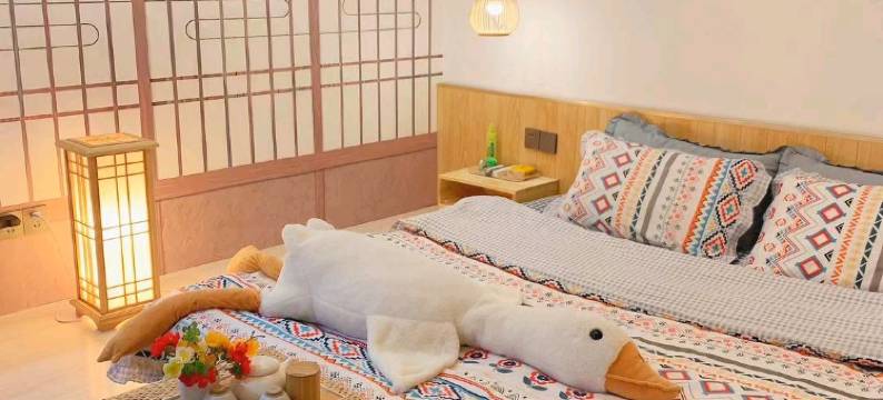 武汉旅途客栈(黄鹤楼户部巷店)图片