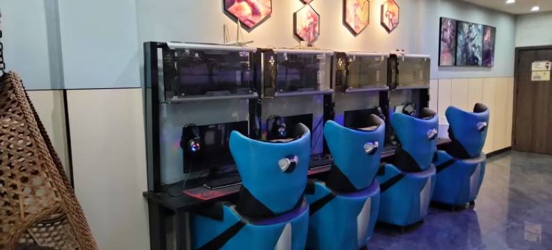 龙山龙祥电竞酒店图片