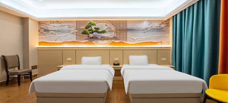 雷州恒冠假日酒店(雷城汽车客运站店)图片