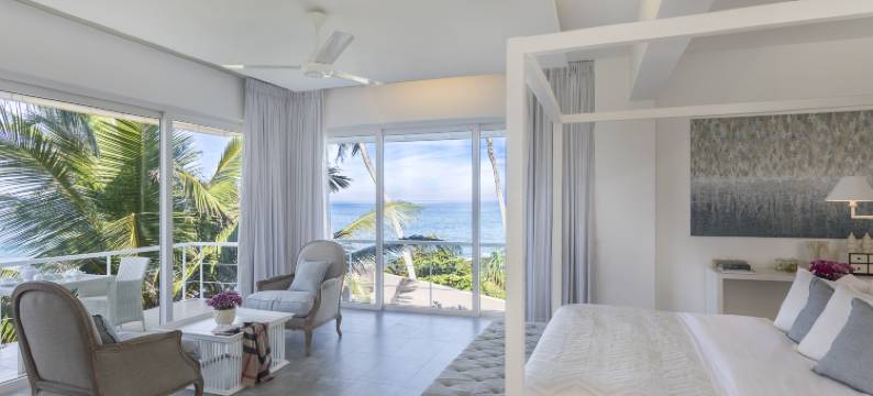 踏浪闲居 · 爱德华臻选(The Sandals by Edwards Collection)图片