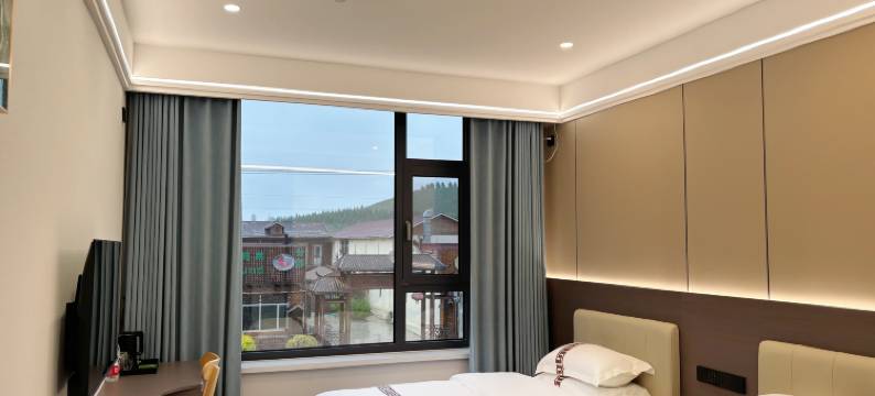 多伦碧水山居酒店(多伦湖店)图片