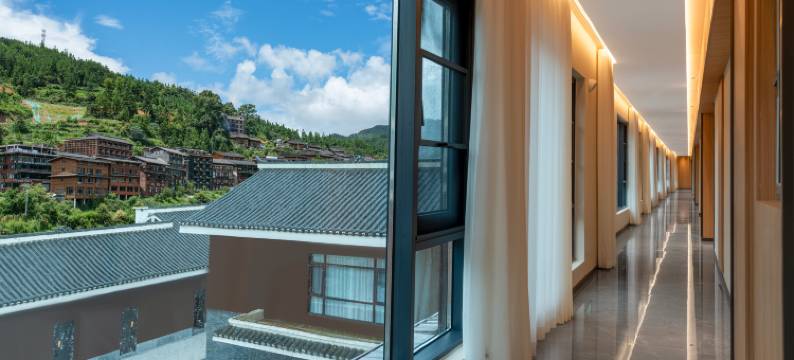 秋山居酒店(西江千户苗寨大北门店)图片