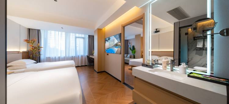 汕头菲乐·美居酒店(万象城龙眼南路美食街店)图片