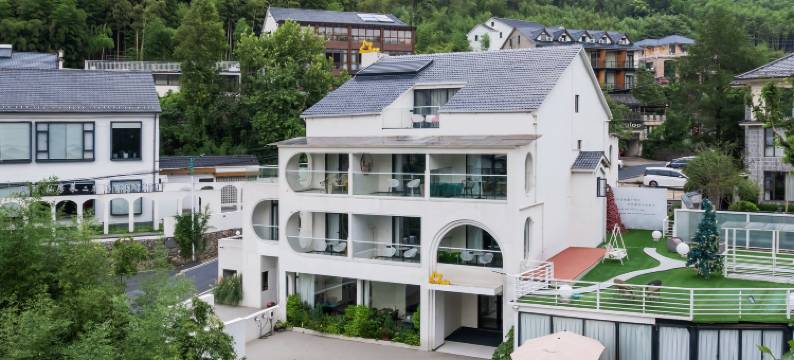 可可托海·莫干山Star设计师温泉美宿图片