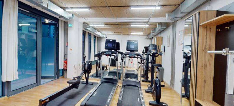 Room 1103 in a premium residence- Sport/Lavatory图片