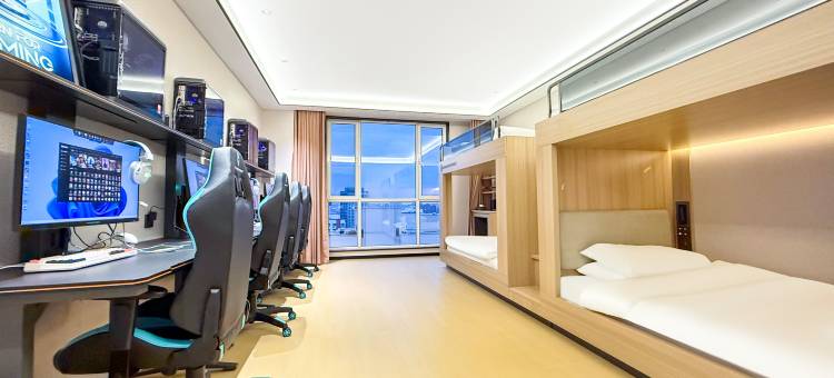 雷神电竞民宿(内蒙古大学万象城店)图片