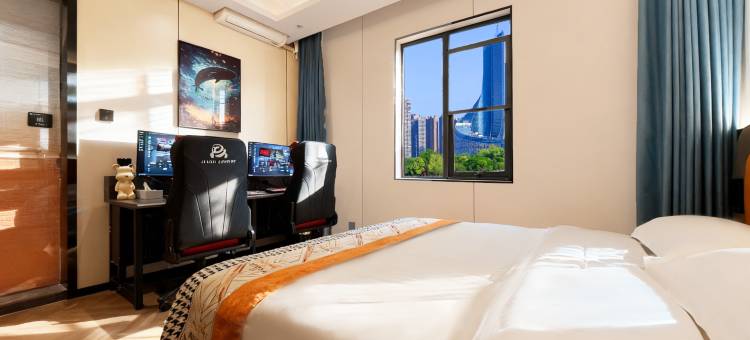 飓龙电竞酒店(绵阳高铁站店)图片