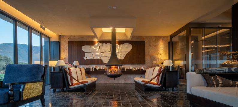 麓野白沙Bahada·日照金山丨汤池丨雪山庄园度假民宿图片