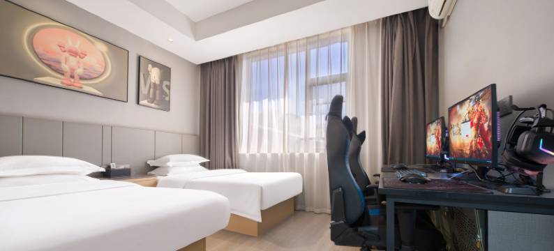 柏豪电竞酒店(张家界后溶美食街店)图片