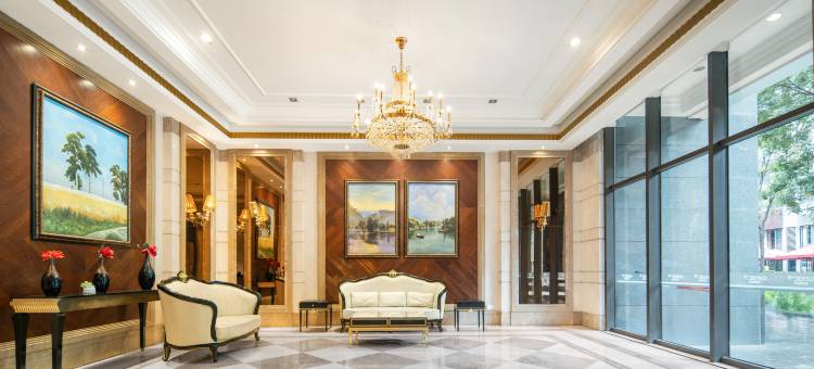 重庆|Elegance Sky美悦观景酒店(汽博中心金渝轻轨站店)图片