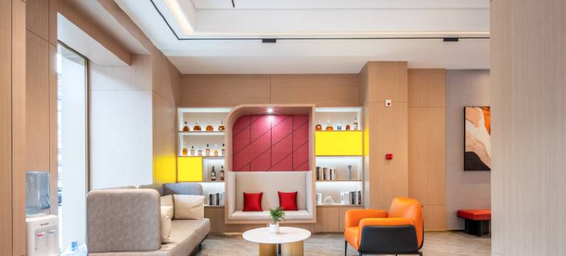 柏曼酒店(南漳水镜广场店)图片