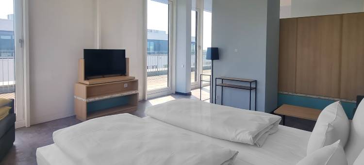 IHG旗下柏林机场Candlewood Suites酒店(Candlewood Suites BERLIN AIRPORT by IHG)图片