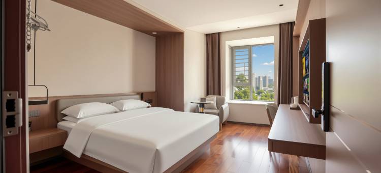 鸿尚酒店(潢川西亚和悦广场店)图片