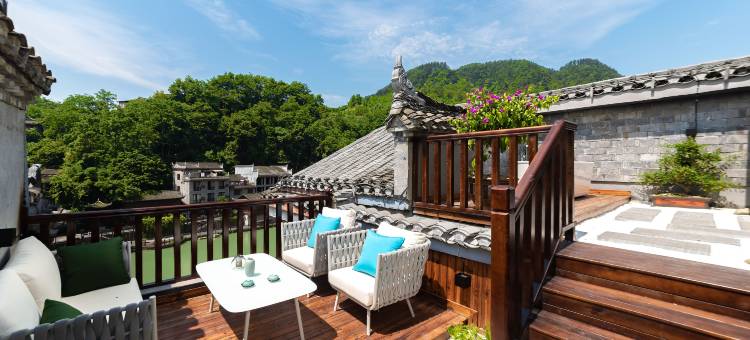 凤凰素履莲花·璞树漫居江景度假民宿图片