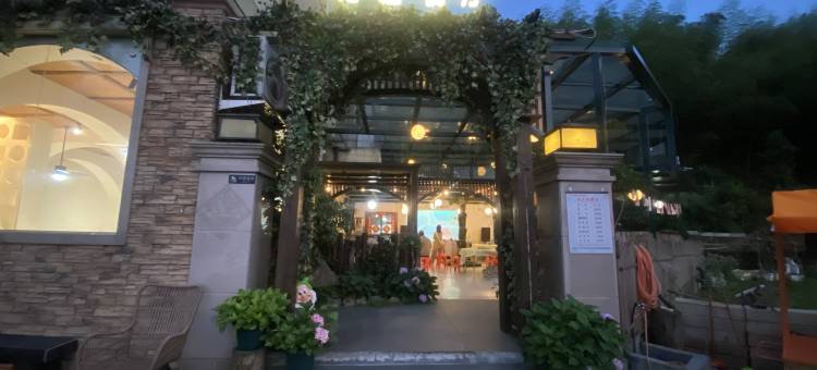 仰天湖云想山居客栈图片