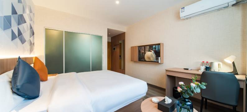 曼客阳光酒店(四川护理职业学院万达广场店)图片