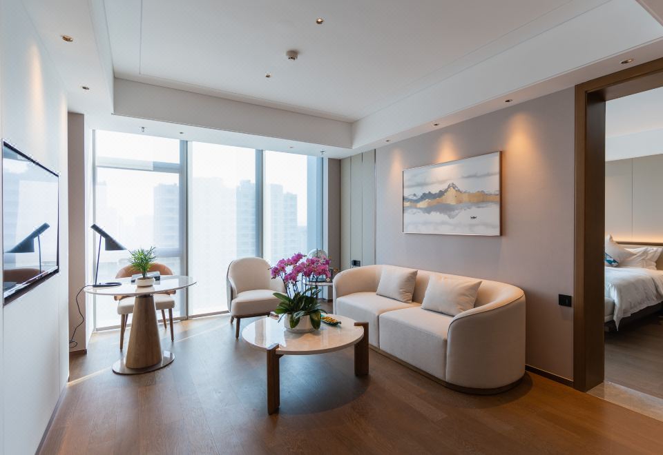 Zhangjiagang Luming HotelHotel Overview