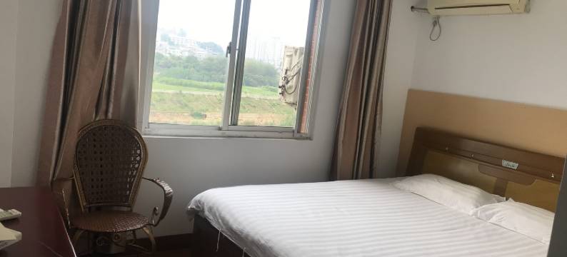 华安假日温泉宾馆图片