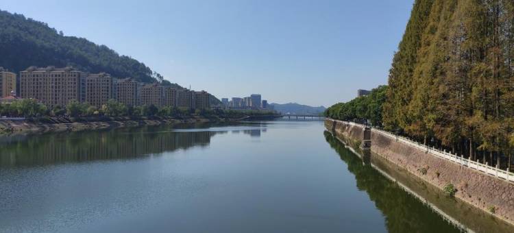 和颐至尚酒店(衢州开化得阳大厦店)图片