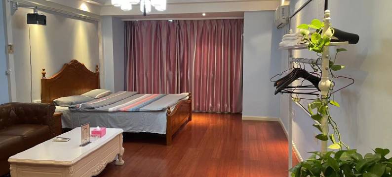 十月民宿(镜湖区万达广场店)图片