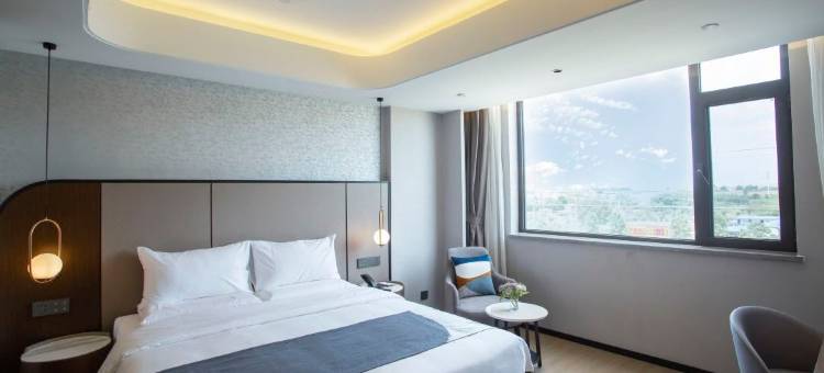 阜新颐和轩酒店(细河区店)图片