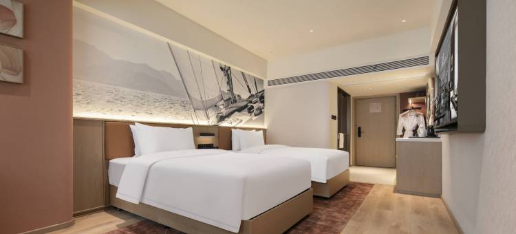 重庆解放碑洪崖洞长航美仑酒店图片