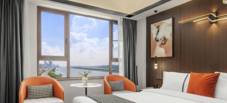 千寻·江景酒店(五一广场IFS国金中心店)图片